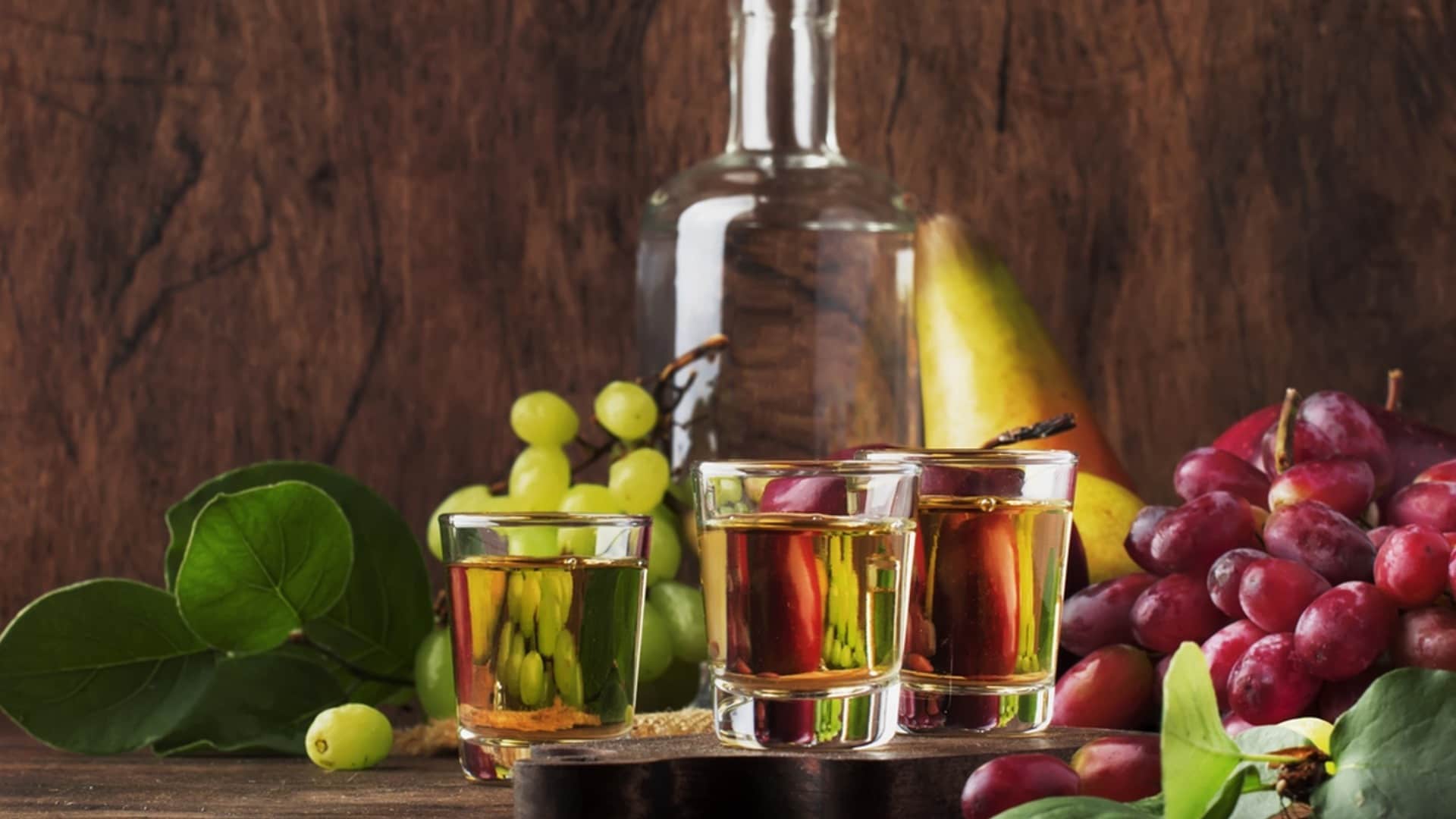 Как сварить домашний самогон из яблок и груш: полное руководство для начинающих - 4