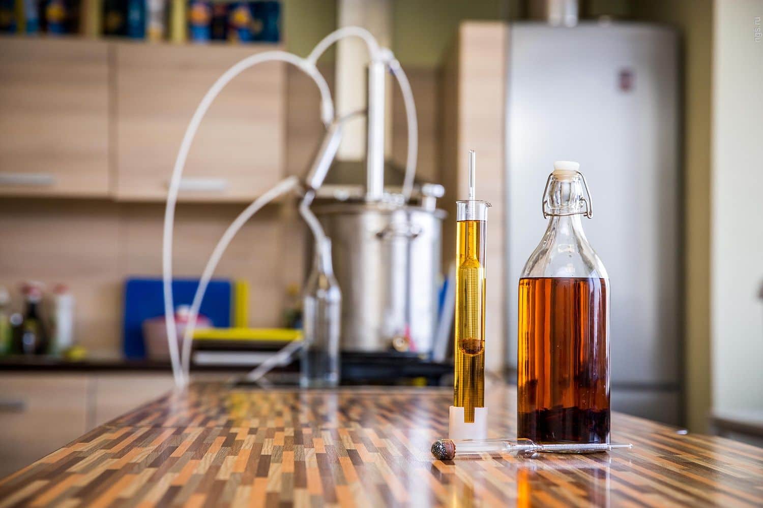 Полная инструкция по очистке самогона: технологии и тонкости мастерства